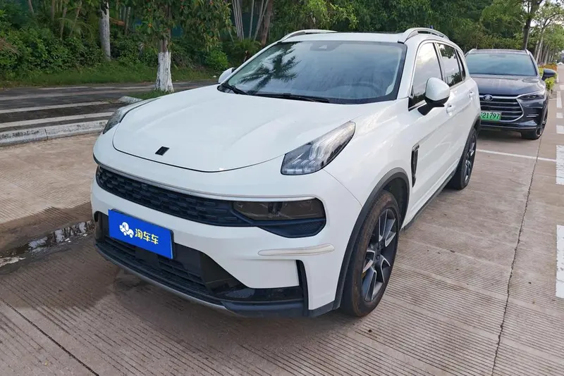 Lynk & Co 01 2.0TD 2WD Version Pro, 2021 — фото 1