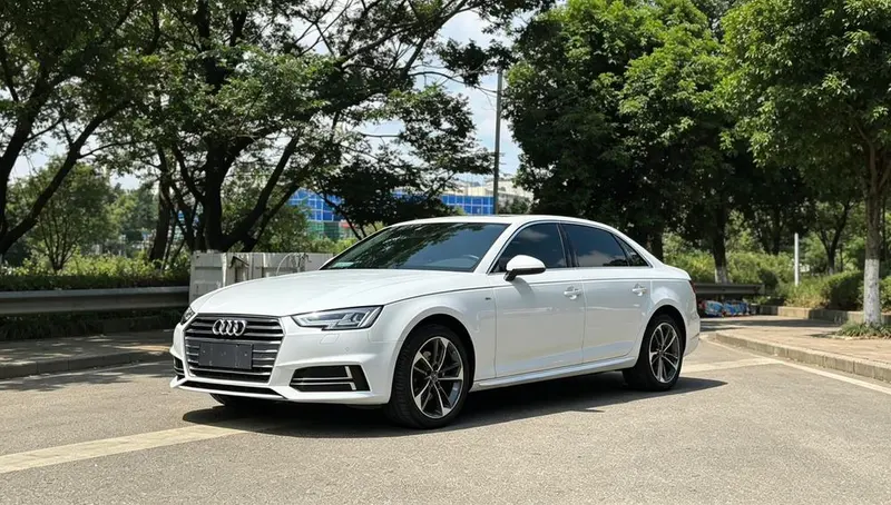 Audi A4L 40 TFSI Sport Version, 2017 — фото 1