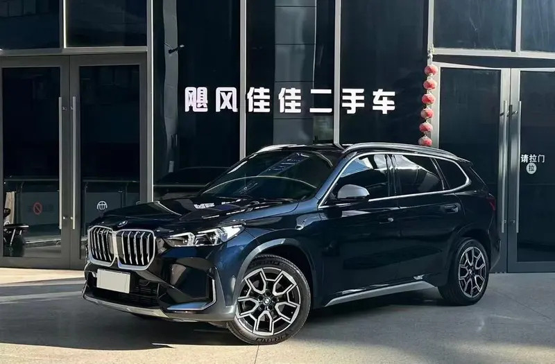 BMW X1 sDrive25Li X, 2023 — фото 1