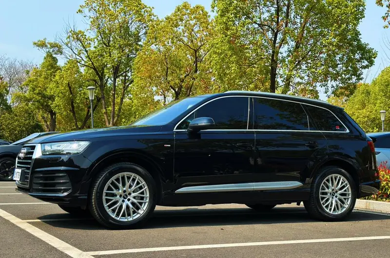 Audi Q7 45 TFSI Version, 2016 — фото 1