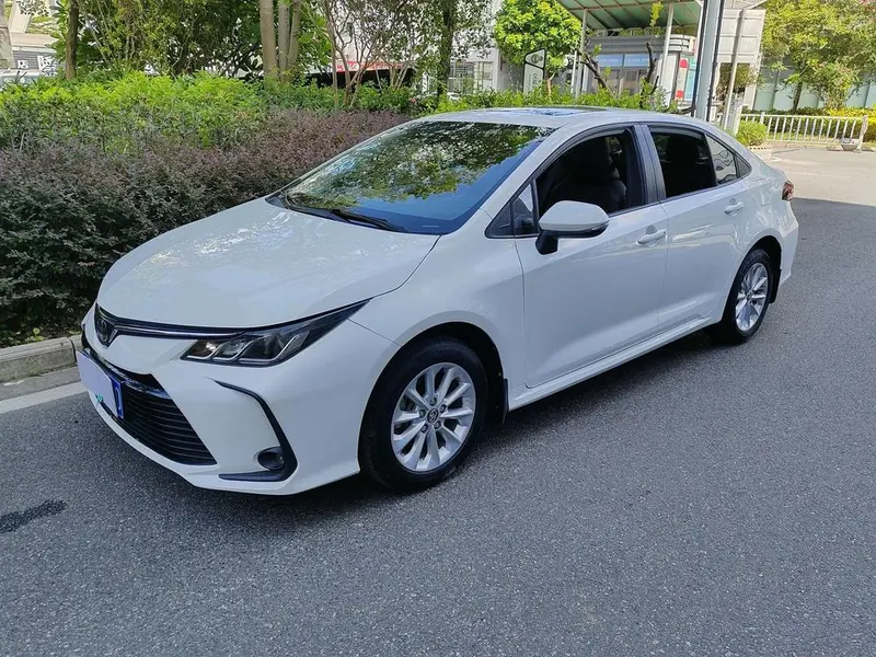 Toyota Corolla 1.2T S-CVT GL-i Luxury Edition, 2019 — фото 1