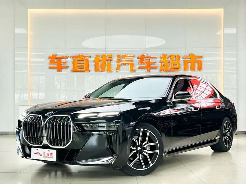 BMW 7-Series 735Li M Sport, 2023 — фото 1