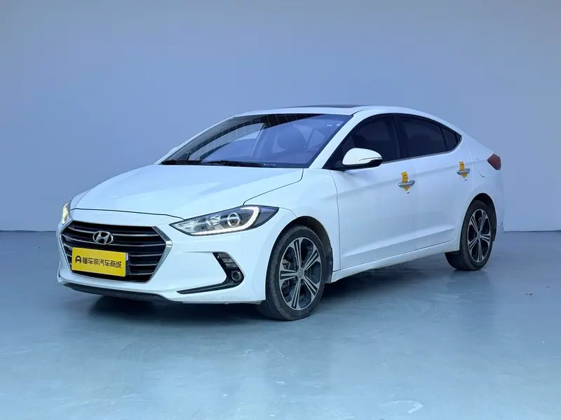 Hyundai Elantra Lingdong 1.4T Dual Clutch Stylish · Version, 2018 — фото 1