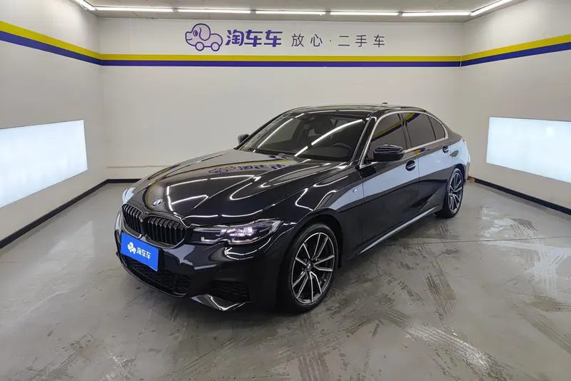 BMW 3-Series, 2022