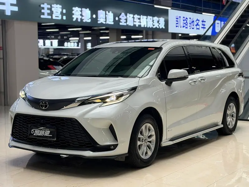 Toyota Granvia, 2024