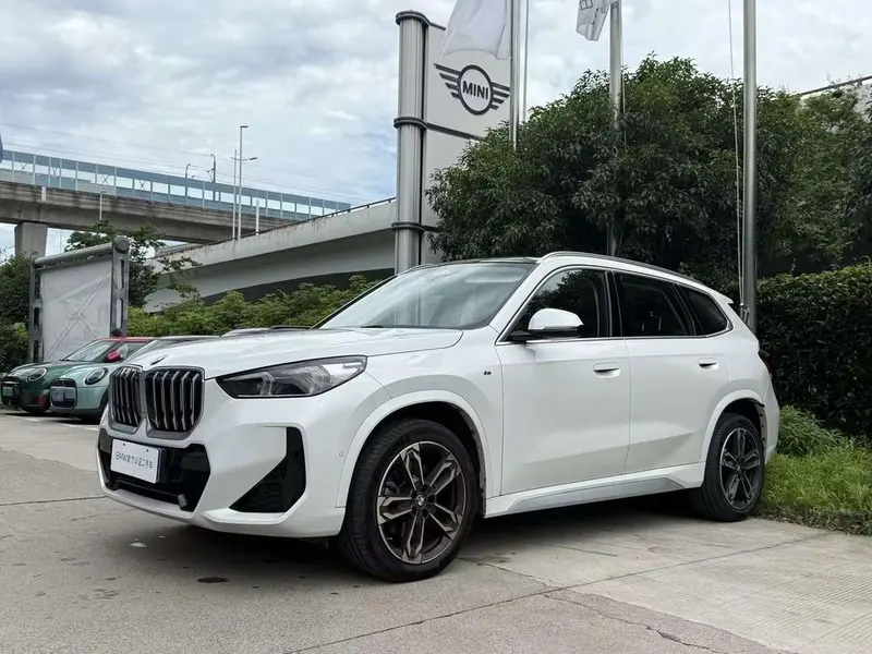 BMW X1 sDrive25Li M Sport, 2023 — фото 1