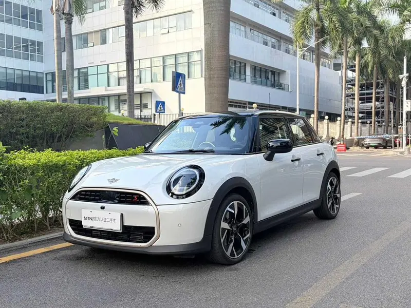 MINI MINI 2.0T COOPER S Edition Artist, 2025 — фото 1