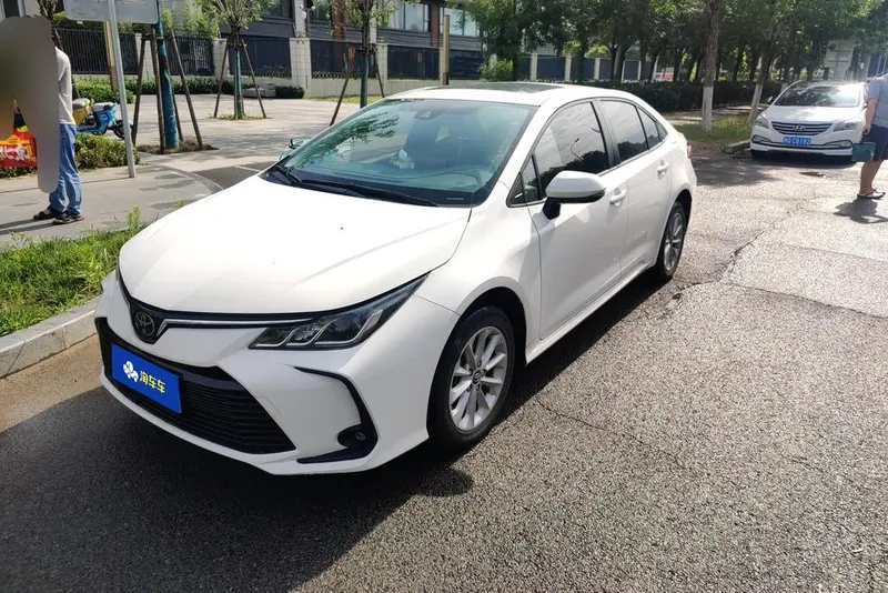 Toyota Corolla 1.2T S-CVT Elite PLUS Edition, 2021 — фото 1
