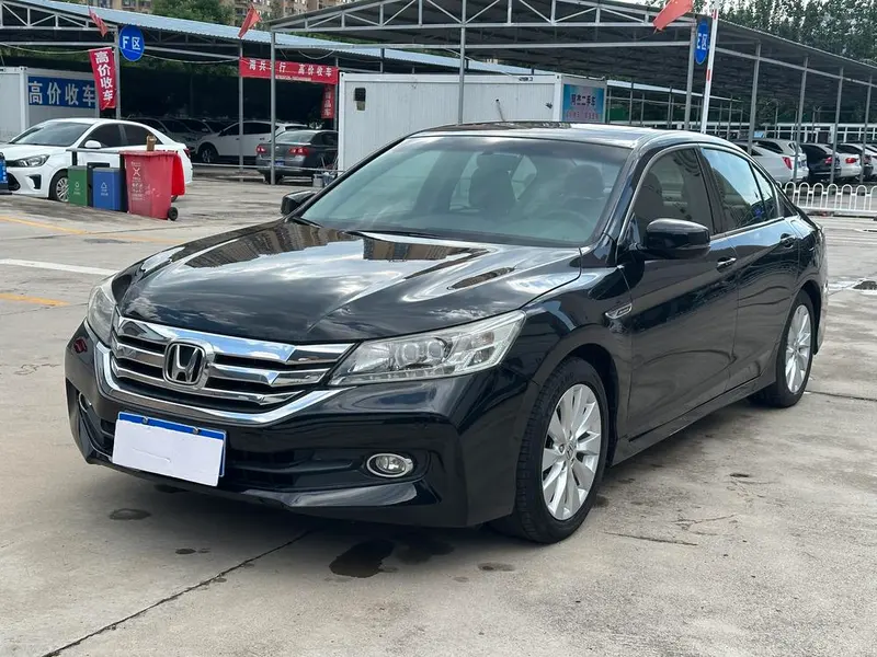 Honda Accord 2.4L EXN Luxury Navigation Edition, 2014 — фото 1
