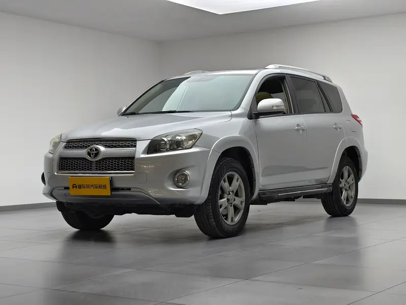 Toyota RAV4 Stylish Edition 2.0L Auto 4WD, 2012 — фото 1
