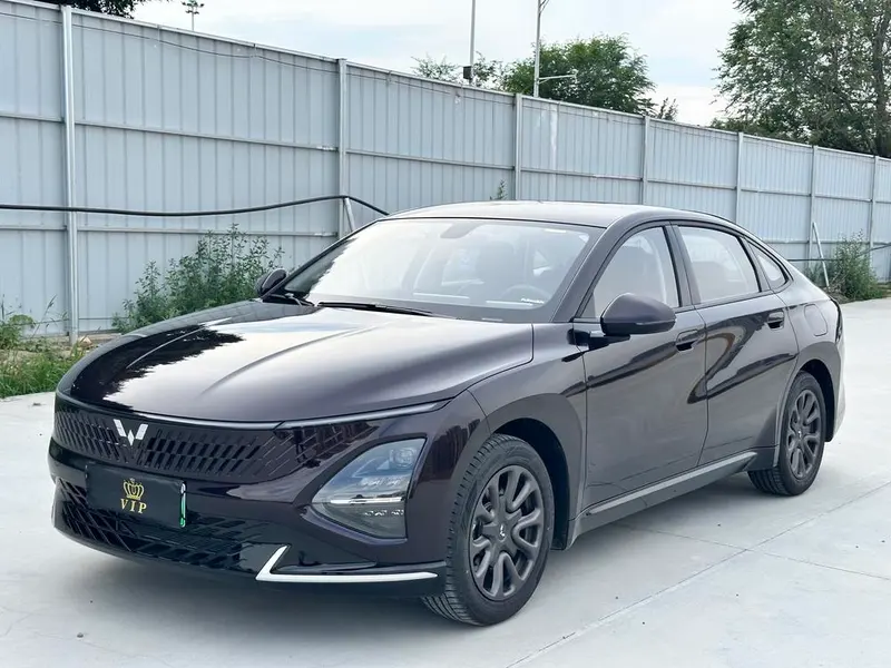 Wuling Starlight PHEV, 2025