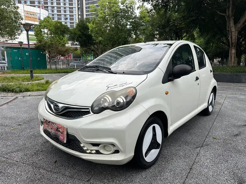 BYD F0, 2015