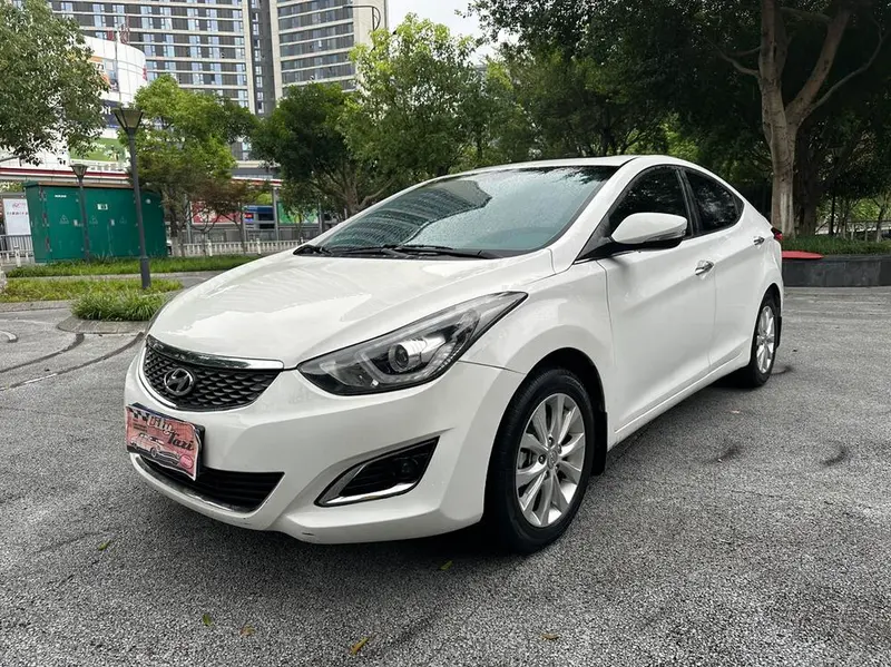 Hyundai Elantra Langdong 1.6L Auto Premium Version, 2016 — фото 1
