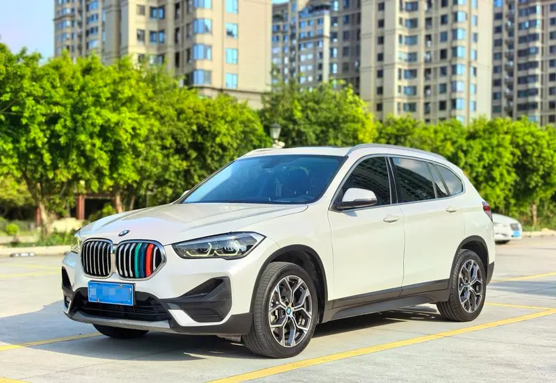 BMW X1 sDrive25Li Leading Version, 2022 — фото 1