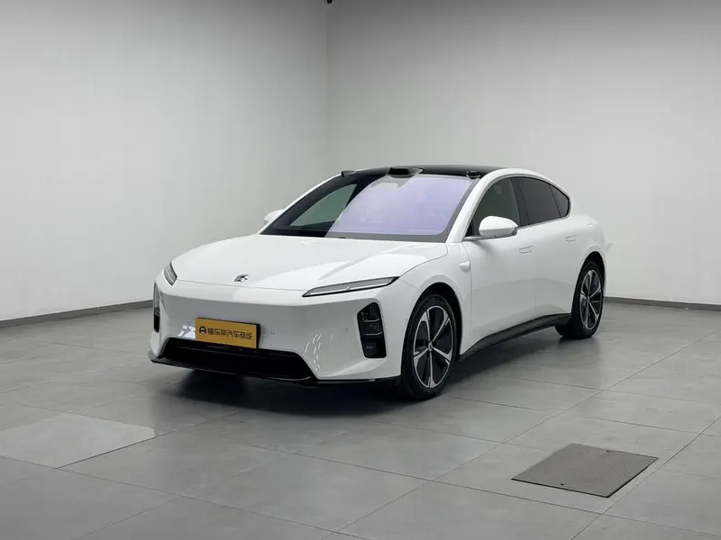 NIO ET5, 2025