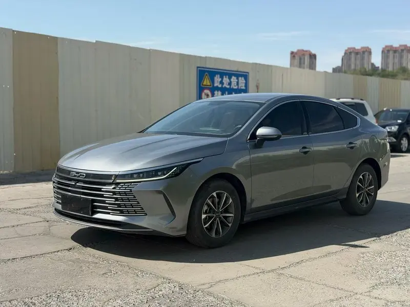 BYD Destroyer 05 Glory Edition DM-i 55KM Luxury Version, 2024 — фото 1