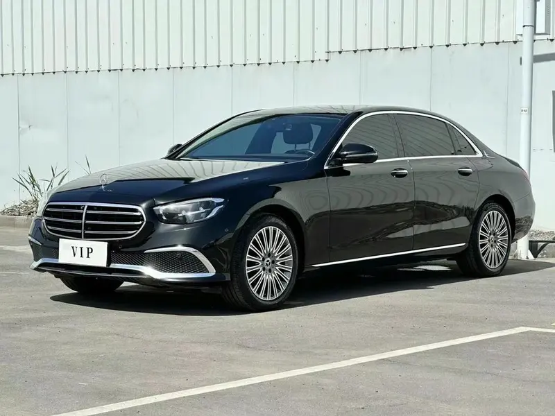 Mercedes-Benz E-Class E 300 L Luxury Version, 2023 — фото 1