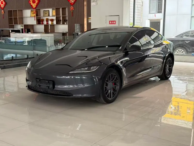 Tesla Model 3, 2023