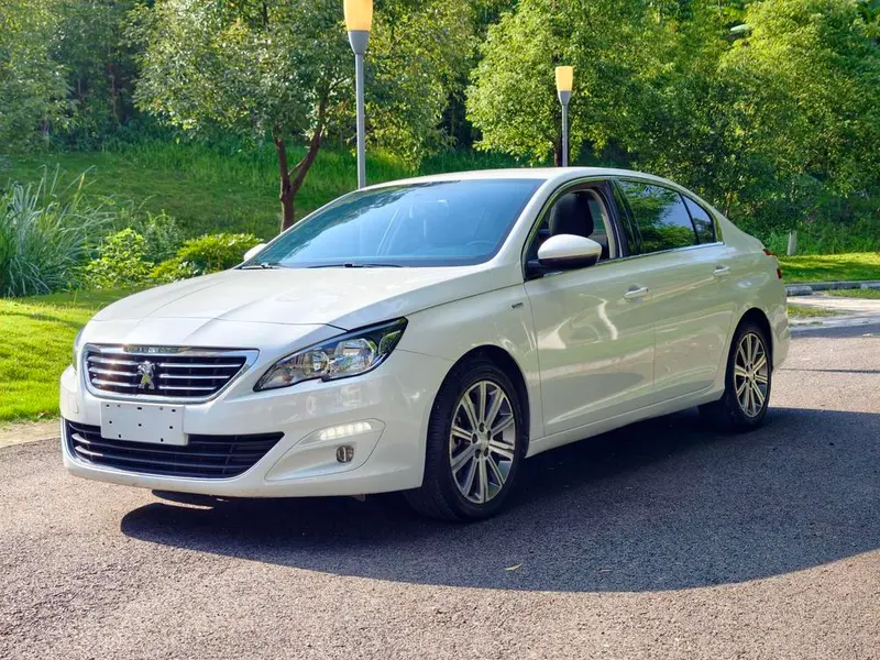 Peugeot 408 1.6T Auto Luxury Edition, 2016 — фото 1