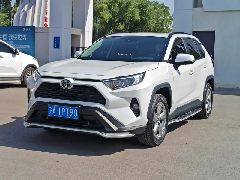 Toyota RAV4 2.0L CVT 2WD Style Plus Edition, 2021 — фото 1