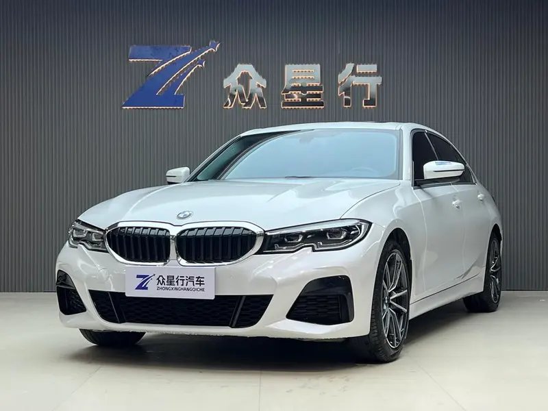 BMW 3-Series, 2022