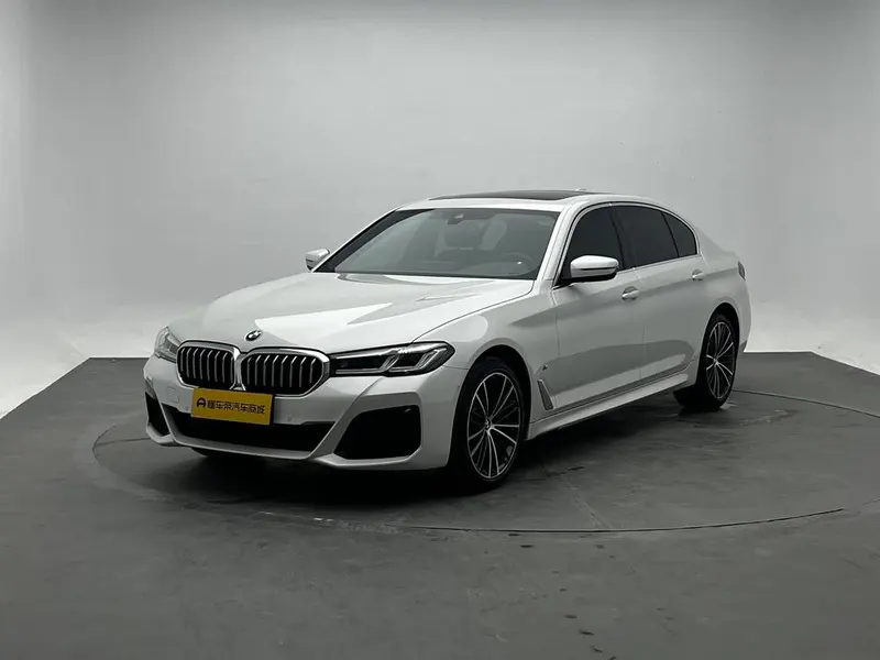 BMW 5-Series, 2021
