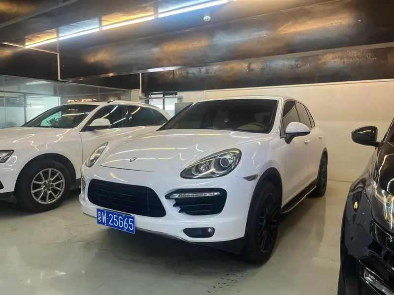 Porsche Cayenne, 2011