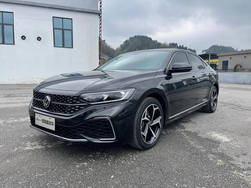 Volkswagen Passat, 2023