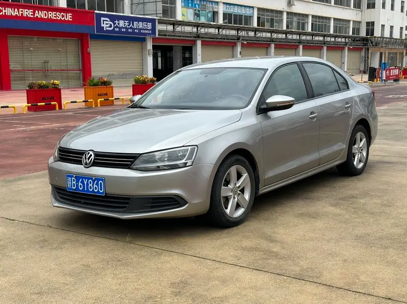 Volkswagen Sagitar, 2012