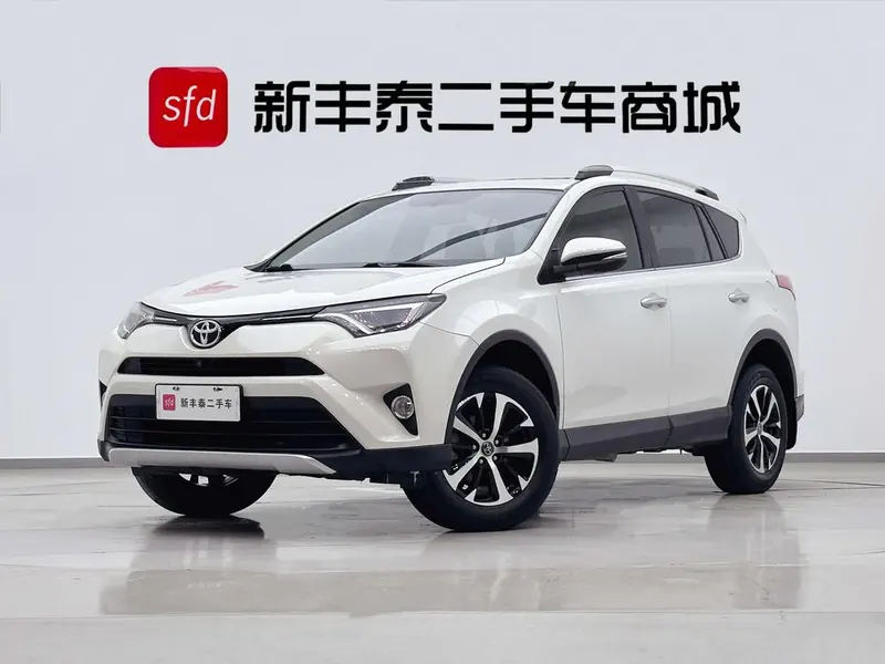 Toyota RAV4 2.0L CVT 2WD Style Edition CN6, 2019 — фото 1