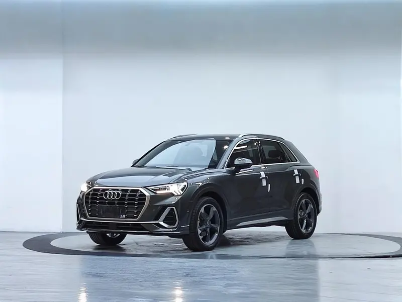 Audi Q3 35 TFSI Fashion Version, 2022 — фото 1