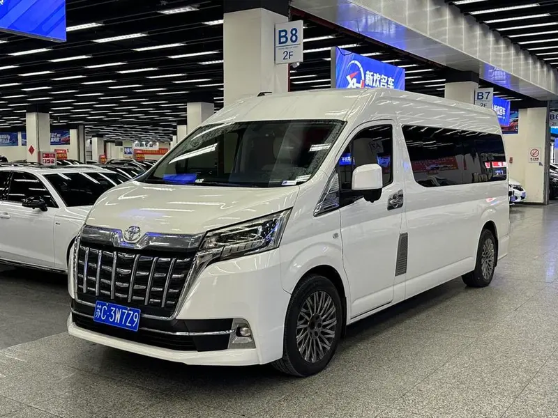 Toyota Hiace, 2022
