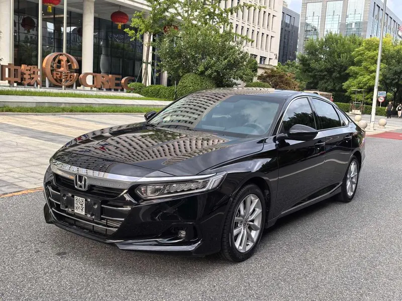 Honda Accord 260TURBO Luxury Edition, 2022 — фото 1
