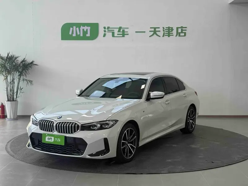 BMW 3-Series, 2023