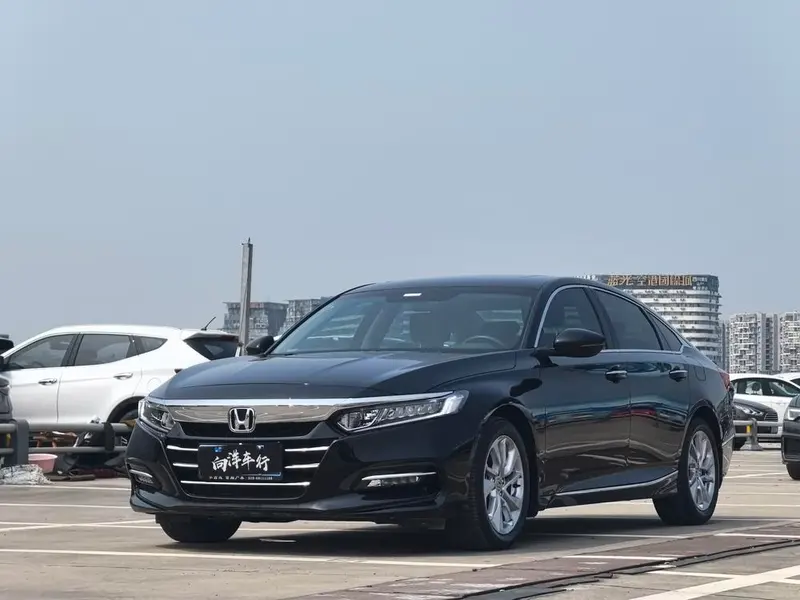 Honda Accord 260TURBO Elite Edition CN6, 2018 — фото 1