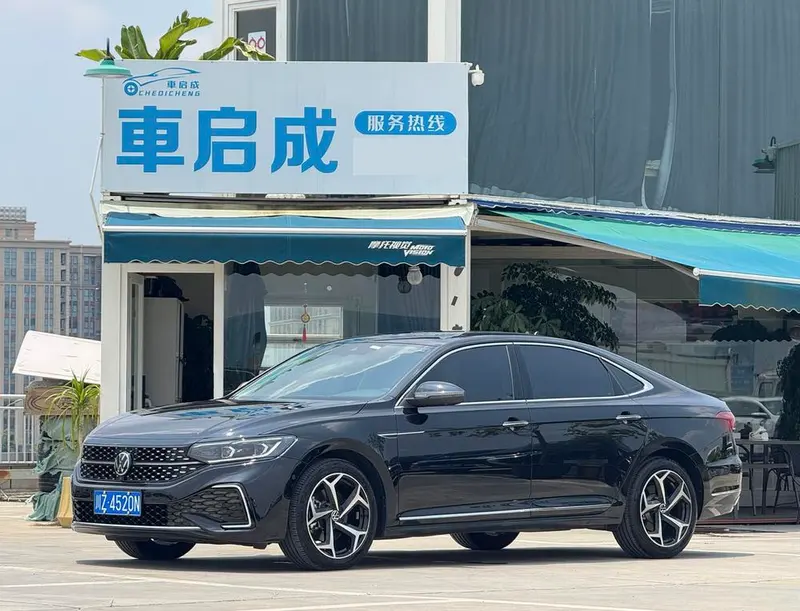 Volkswagen Passat, 2024
