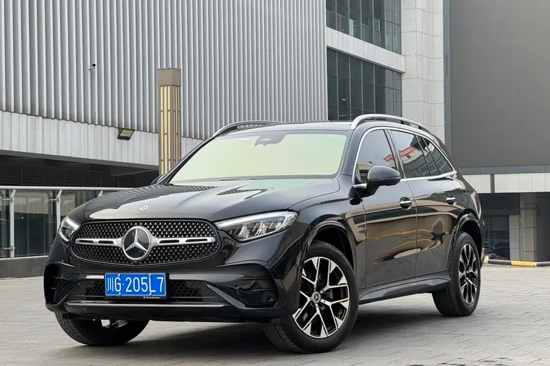 Mercedes-Benz GLC GLC 260 L 4MATIC Luxury Version 5 Seater, 2024 — фото 1