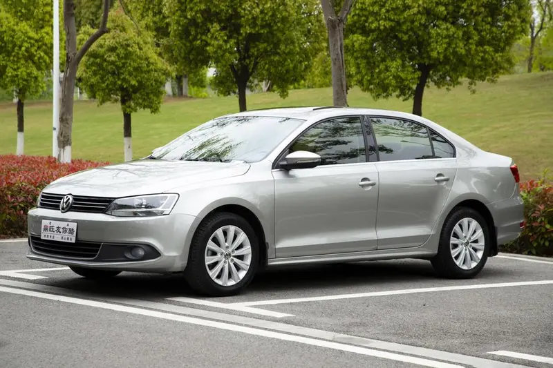 Volkswagen Sagitar, 2014