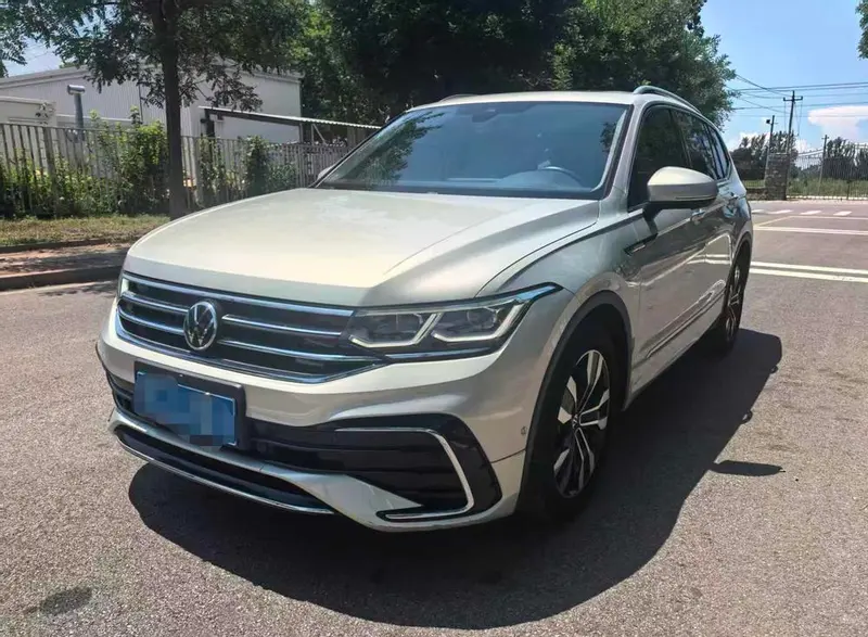 Volkswagen Tiguan L, 2022