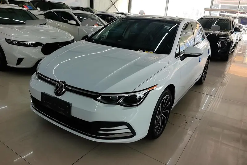Volkswagen Golf, 2021