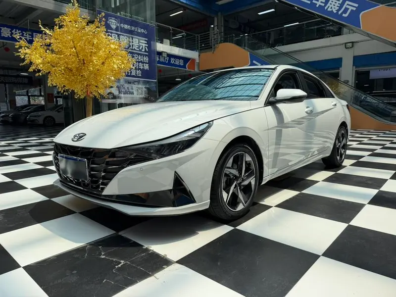 Hyundai Elantra, 2021