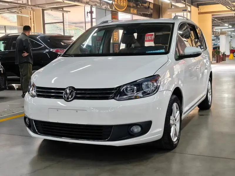 Volkswagen Touran, 2015