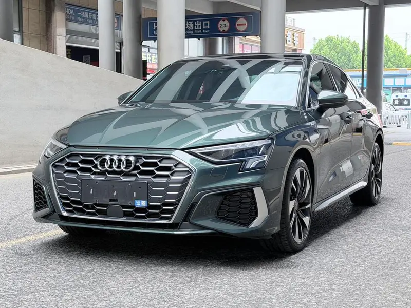 Audi A3 A3L Limousine 35 TFSI Fashion Sport Version, 2024 — фото 1