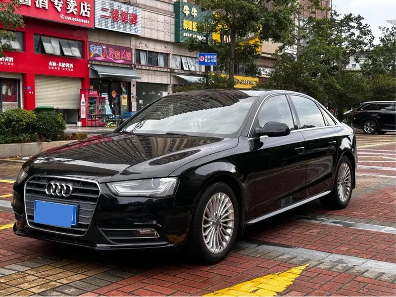 Audi A4L 35 TFSI Auto Comfort Version, 2013 — фото 1