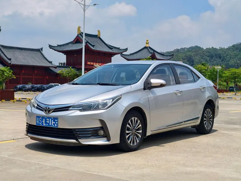 Toyota Corolla Facelift 1.2T S-CVT GL-i CN5, 2017 — фото 1
