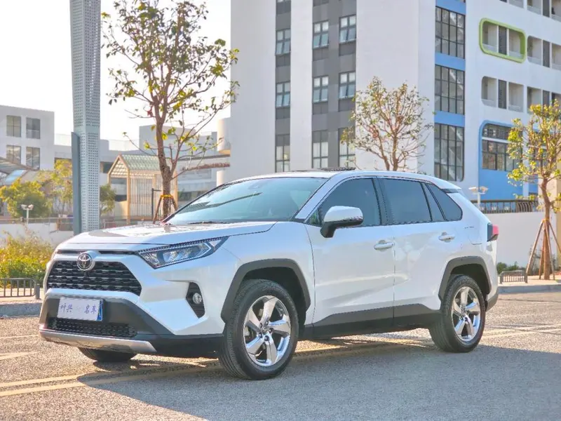 Toyota RAV4 2.0L CVT 2WD Style Plus Edition, 2021 — фото 1