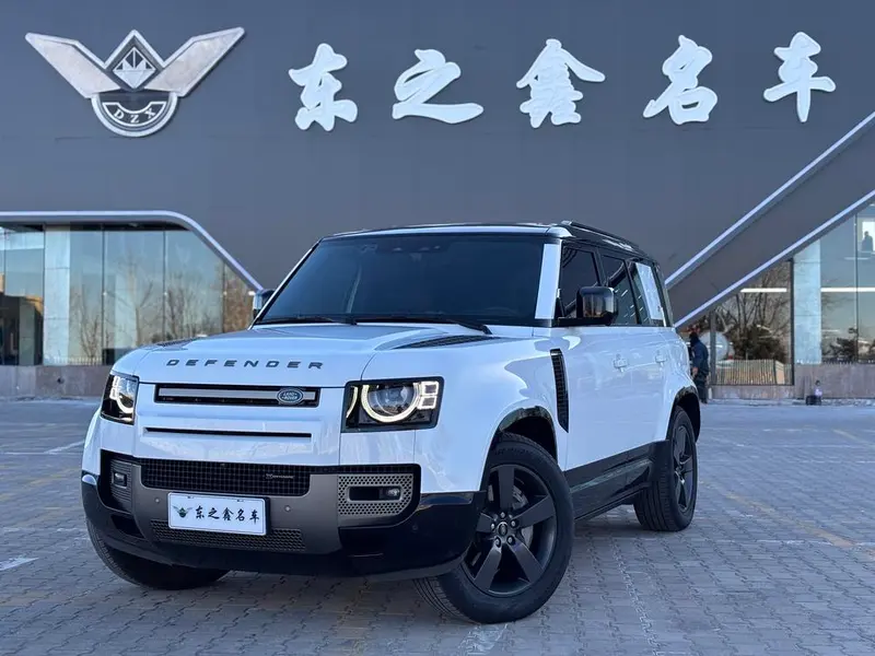 Land Rover Defender, 2023