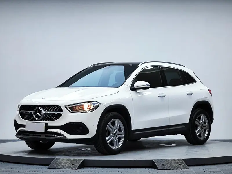 Mercedes-Benz GLA GLA 180, 2020 — фото 1