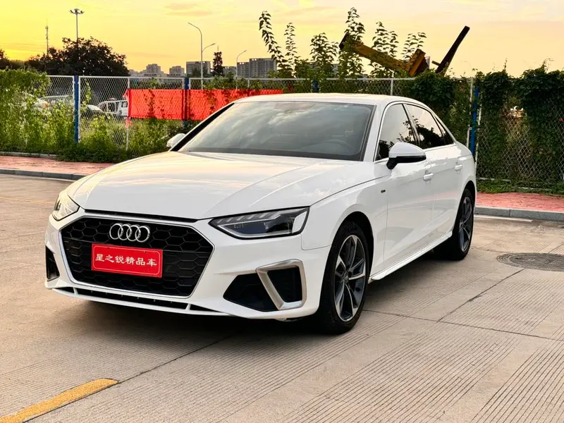 Audi A4L 40 TFSI Fashion Version, 2020 — фото 1