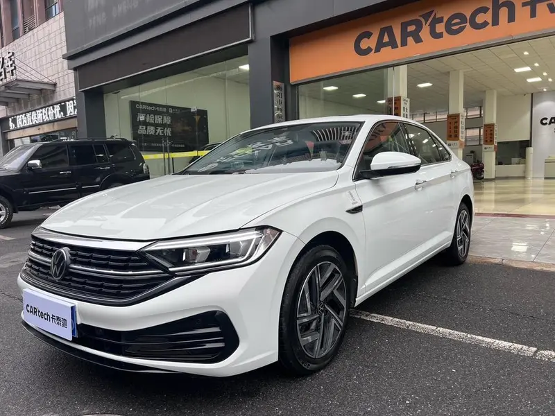 Volkswagen Sagitar, 2023